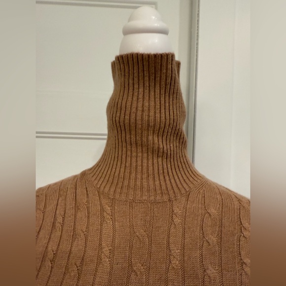 Cable turtle neck - Picture 6 of 7